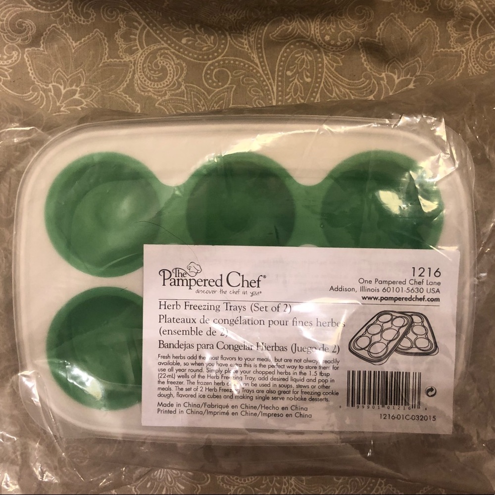 Pampered Chef - Herb Freezing Tray Set
